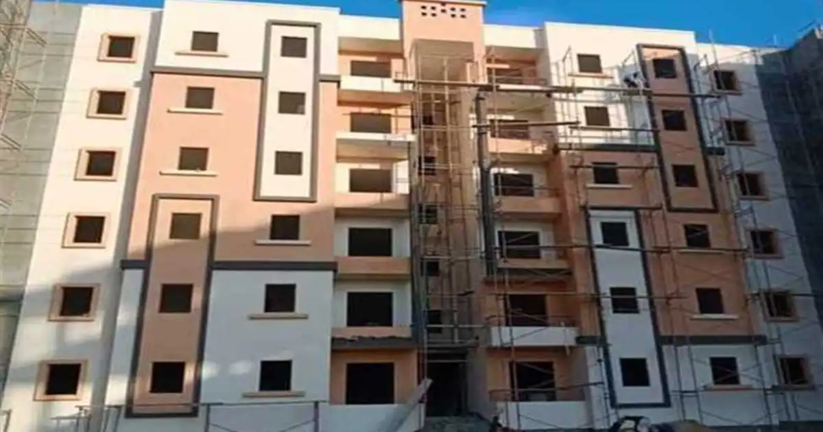 إبلاغ الضرائب عن الشقق المؤجرة منازل وشقق سكنية في مصر توضح عقوبة عدم الإبلاغ عن الشقق المؤجرة وضرورة إخطار قسم الشرطة وبيانات المستأجر لتجنب الحبس والغرامة.