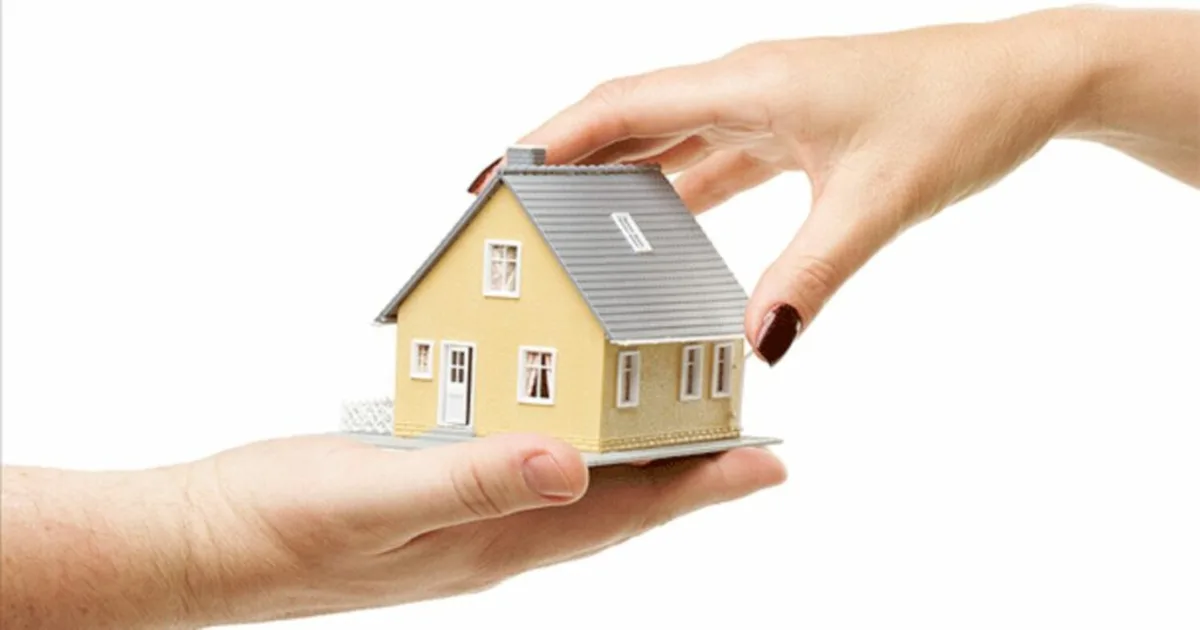 رسوم تسجيل عقد بيع في الشهر العقاري 2025 شقة سكنية في مصر مع مستندات ملكية جاهزة لبدء إجراءات تسجيل شقة شهر عقاري وتثبيت الملكية بشكل رسمي.