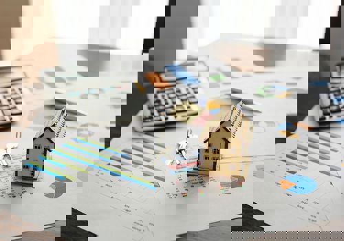 آخر تعديلات قانون ضريبة التصرفات العقارية كتب قانوني مع أوراق بيع وتنازل وقسمة تشرح الإعفاء من ضريبة التصرفات العقارية في مصر وخطوات إثبات الإعفاء بالمستندات الرسمية.