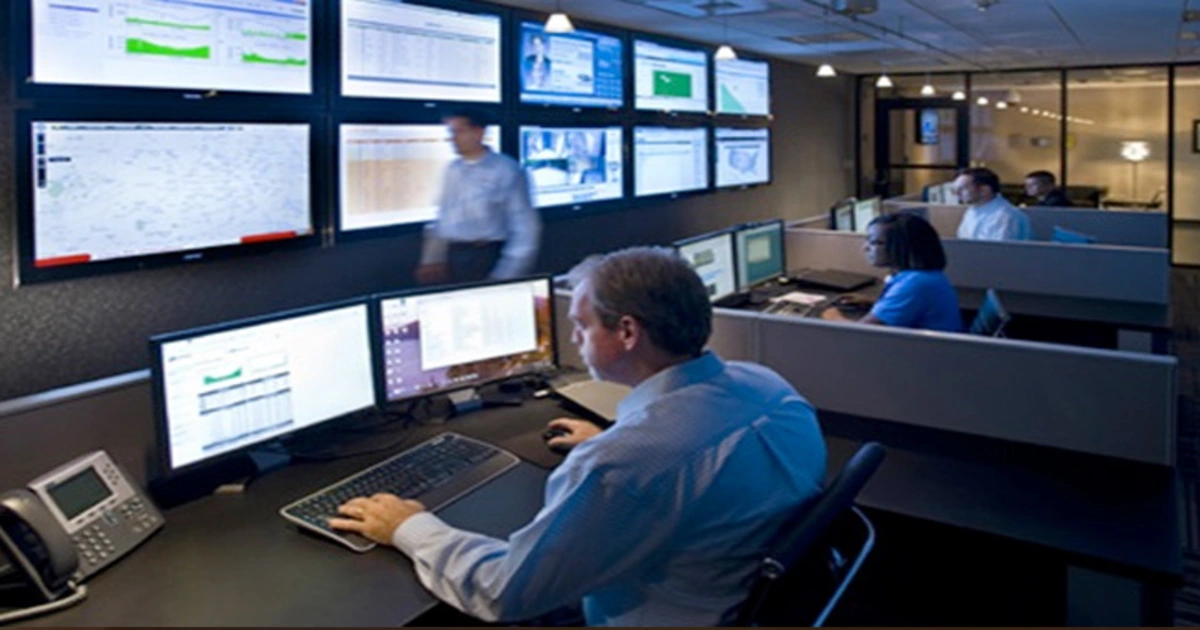 تتبع الموبايل المسروق عبر رقم IMEI وربط بيانات التشغيل بسجل الاتصالات بعد تحرير محضر رسمي واستكمال الفحص الفني