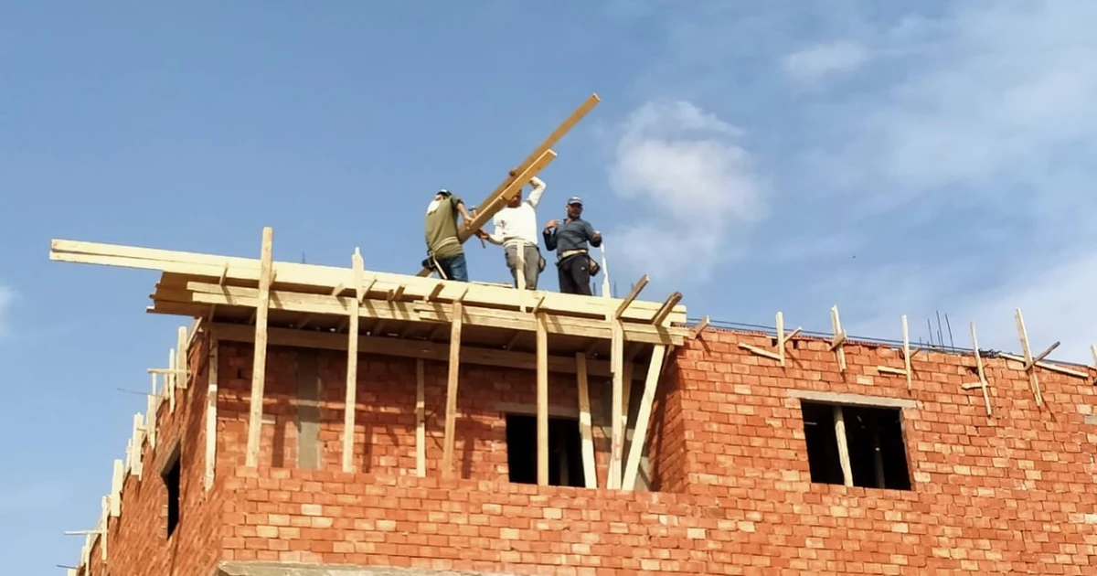 قانون البناء والاشتراطات القانونية للبناء في مصر 2025 بصورة توضيحية للمقال