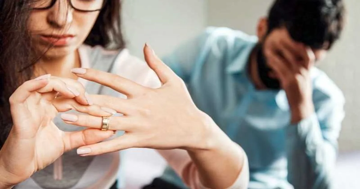 دبلة تعبر عن الطلاق وتشرح أحكام عدة المطلقة في القانون المصري وكيفية حسابها بحسب حالة المرأة في مصر