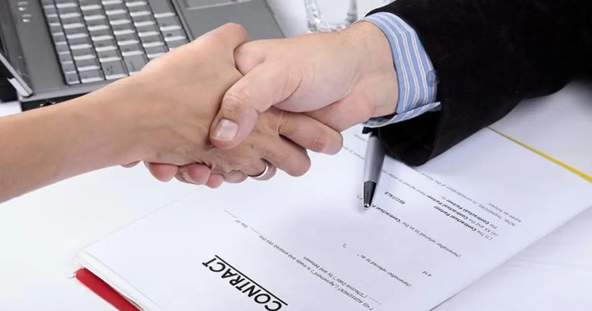 شرح قانوني عن تقديم الاستقالة في قانون العمل الجديد وآثارها على حقوق العامل ومستحقاته في مصر